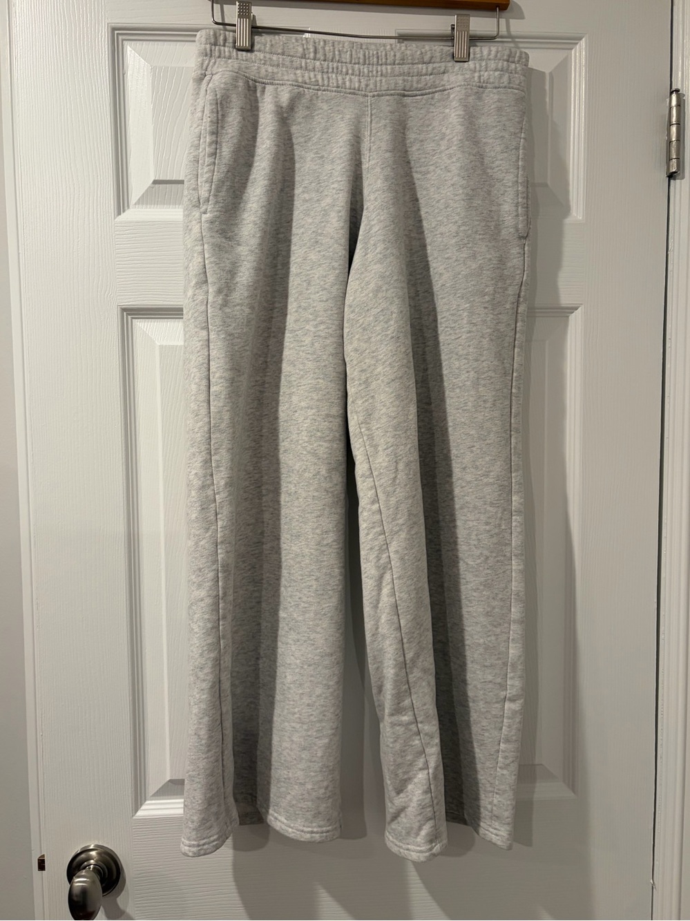Hollister Light Gray Women’s Sweatpants - Cozy Fleece Joggers